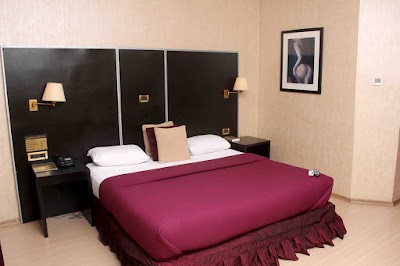 Photos of Chesney Hotel