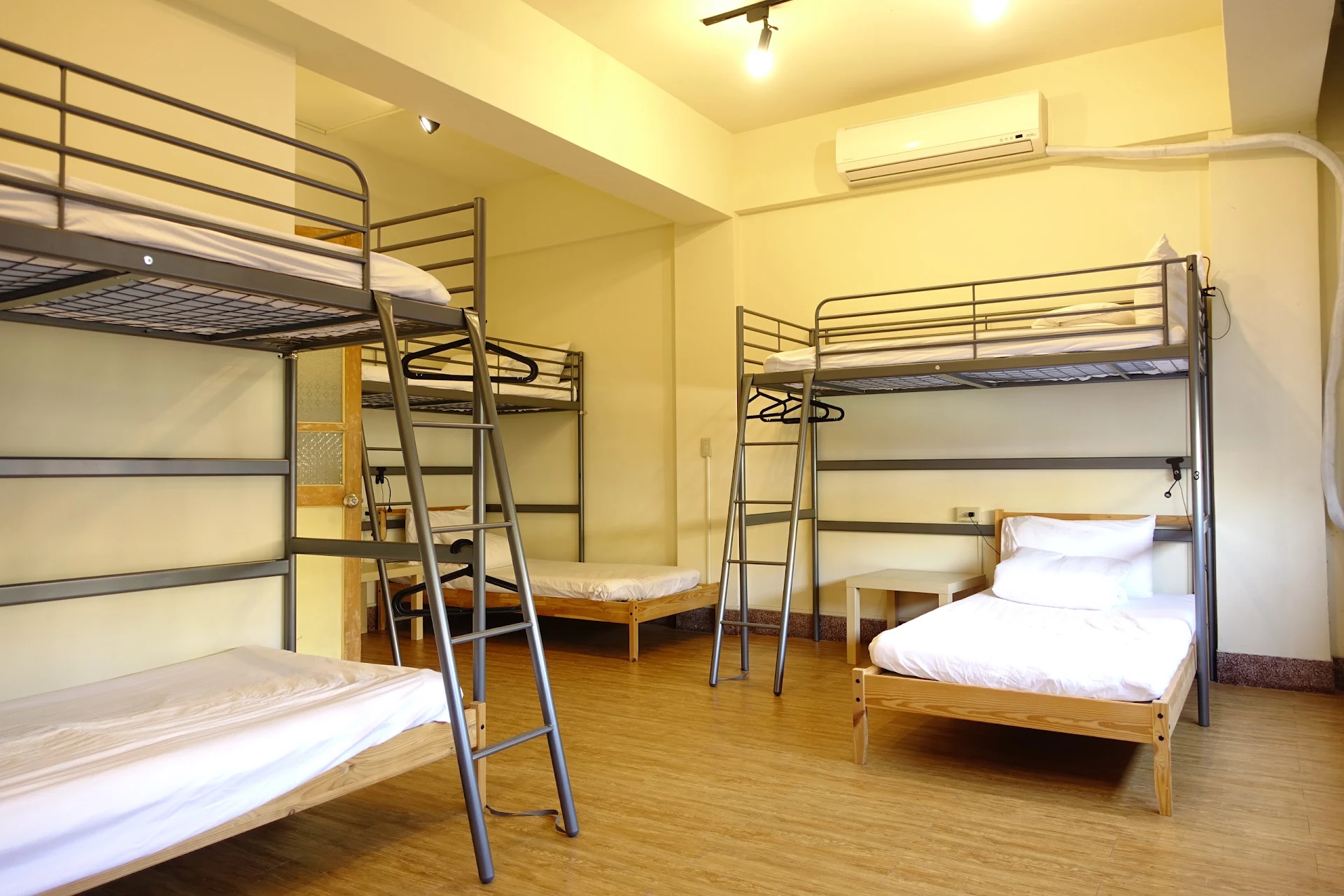 嘉義小青旅 Chiayi Petite Hostel