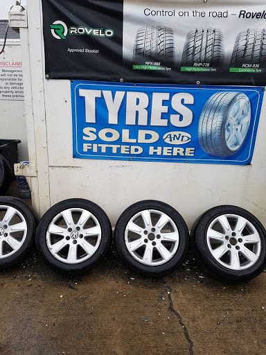 Ballycrummy Car Wash & Tyres - Thumbnail