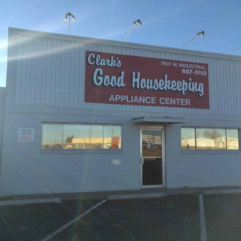 Clark's Appliances store in Raytown, MO., Clark's Appliances, Clark's  Appliances