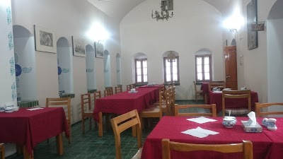 Photos of Na'een Tourism Hotel