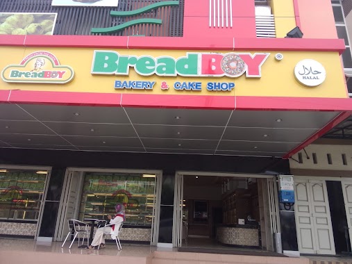 BreadBoy Bakery & Cake Shop, Author: sarah cogi