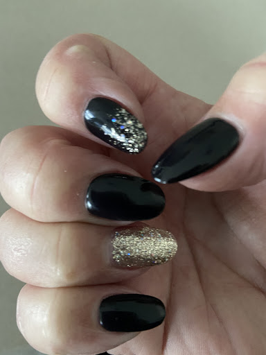 Cranston Nails - Visual