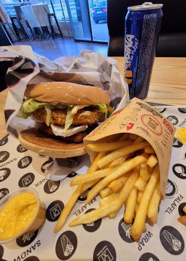 Photo 3 - Burger Nine Gex