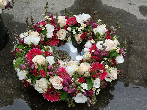Christoph van de Gey - Flowers - Thumbnail