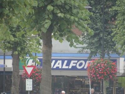 Halfords Uden