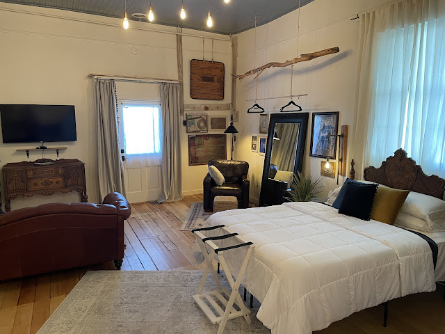 Painted Lady Bed & Brew by null