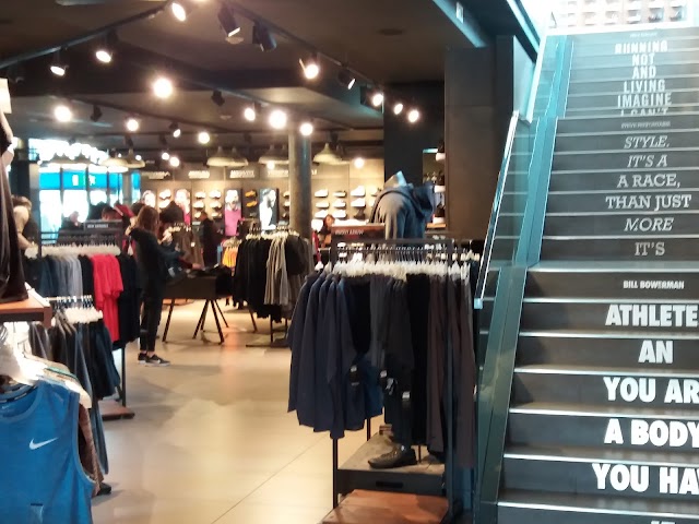 Nike Store