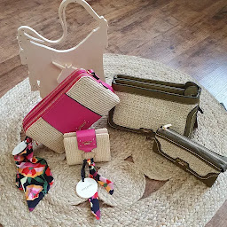 Photo n°31 de La Licorne maroquinerie-bagages à Le Creusot (Magasin de sacs et bagages)