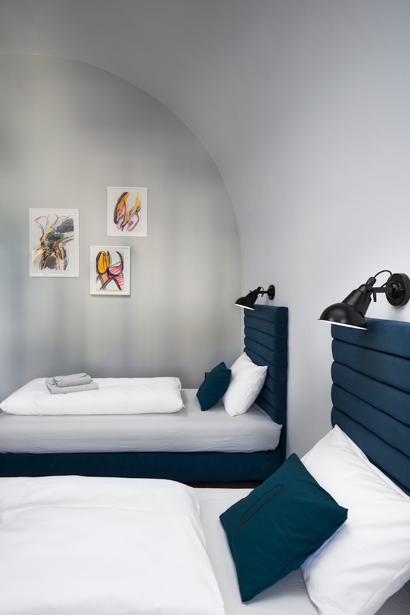 Long Story Short Hostel & Café — photo 11