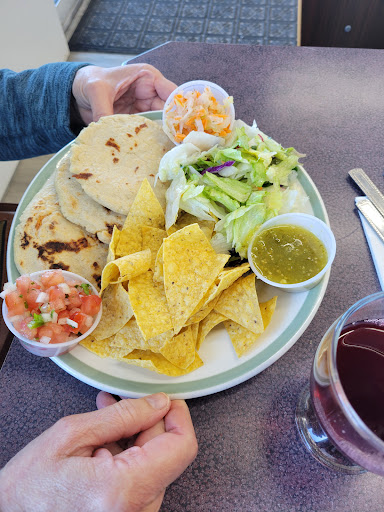 EE Burritos - Visual