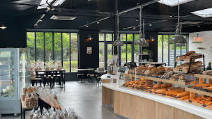 Photo n°22 de MAÎTRE ARTISAN - AU PAIN QUI CRAK’ à Crach (Salon de thé)