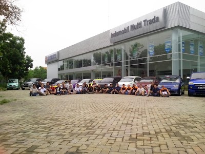 Photos of Suzuki Indomobil Multi Trada Karawaci