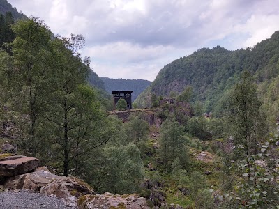 Photos of The zinc mines Allman gorge