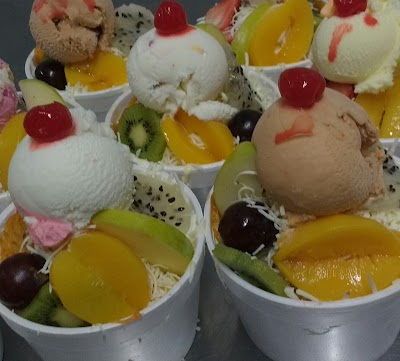 Photos of FRUTERIA Y HELADERIA WIMPY&acute;S RIO NEGRO