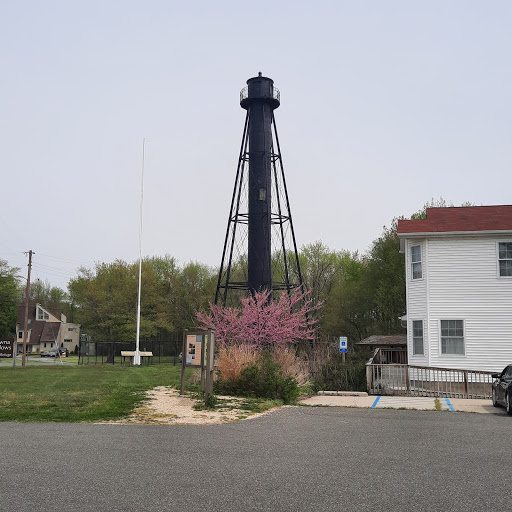 Finns Point Lighthouse - Thumbnail