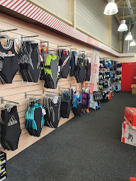 Photo n°26 de Sport 2000 Lourdes à Lourdes (Magasin de vêtements de sport)