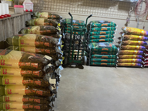 Red Barn Feed Store - Visual