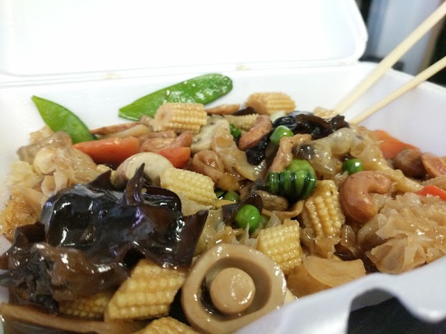 Simon's Wok Vegetarian Kitchen