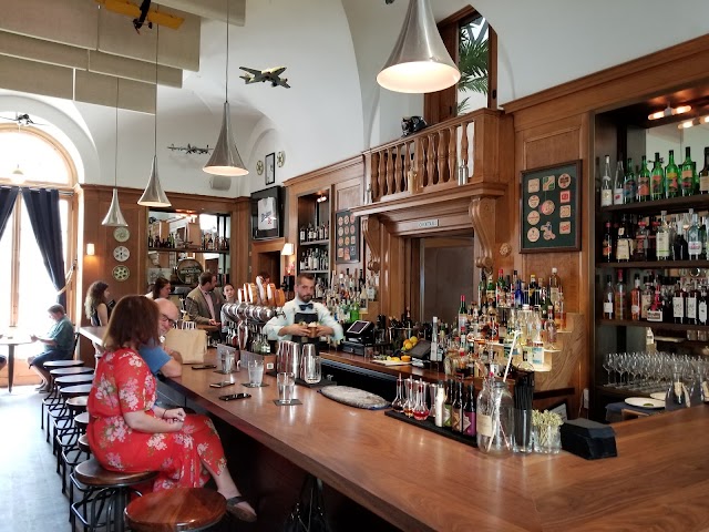 Jockey Hollow Bar & Kitchen