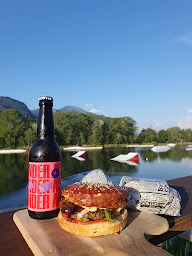Photo n°33 de TNA Cable Park & Snack After P2 à Arenthon (Restaurant de hamburgers)