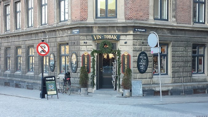 Ubbe`s Vinhandel / Vinbar, Author: Steen Linden