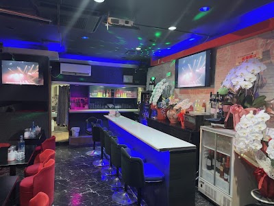 K.happiness (ケーハピネス)