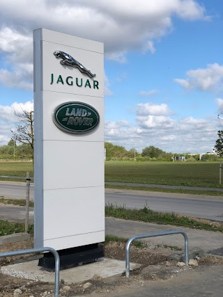 Barretts Jaguar Authorised Repairer