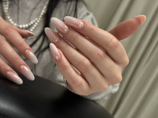 Dana nails