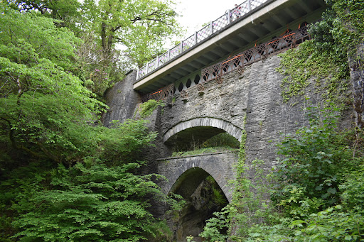 Devil's Bridge Waterfalls - Visual
