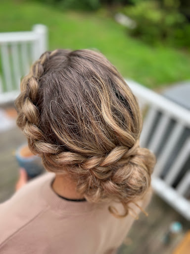 Hair by Em Williams - Thumbnail