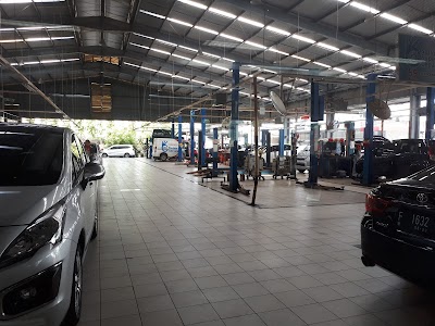 photo of Dealer Daihatsu Sidoarjo Waru