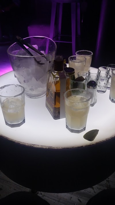 Photos of Articbar