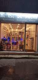 Photo n°28 de Au Roi Du Phone - Réparation Smartphone à Versailles (Atelier de réparation de téléphones mobiles)