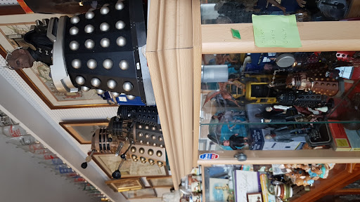 Rhos Point Antiques & Collectables - Thumbnail