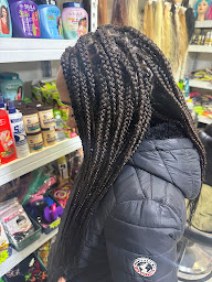 Photo n°9 de MAYA TRESSE à Béziers (Salon de coiffure)