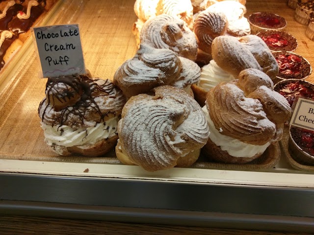 Hofer's Bakery and Cafe