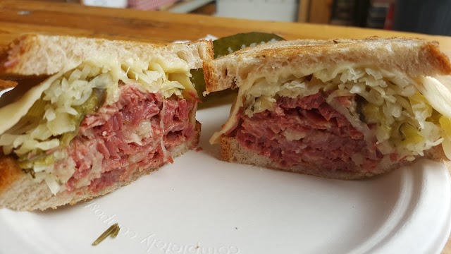 Monty's Deli