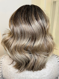 Photo n°4 de Coiffure Demet à Strasbourg (Salon de coiffure)