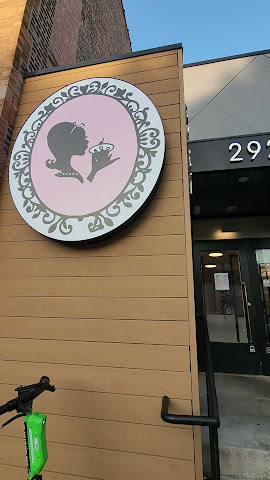 Jennivee's Bakery & Cafe by null