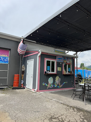 Devaney's Eats & Treats - Visual