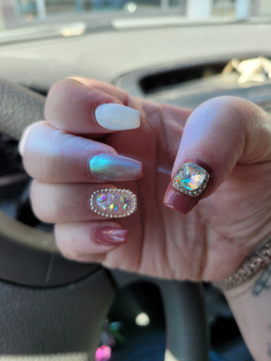 Color My Nails - Thumbnail
