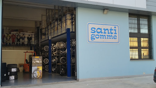 Santi Gomme Driver Center Pirelli e P Zero World Authorised Pirelli Dealer Gallery - Italy