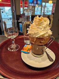 Photo n°47 de Brasserie Le Central à Domfront en Poiraie (Bureau de tabac)