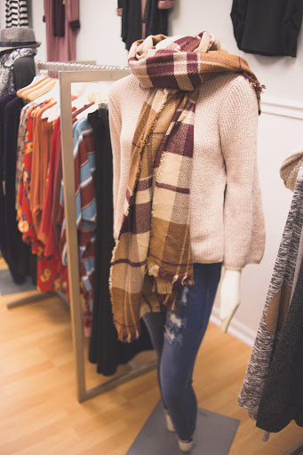 Asterisk Boutique - Visual