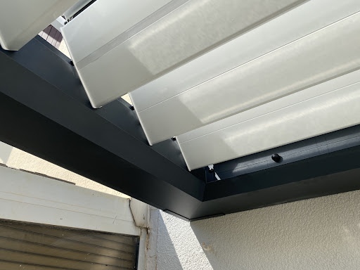 CONFORT PLUS | Fenêtres Volets Vérandas Portes Pergolas | VAR - Thumbnail
