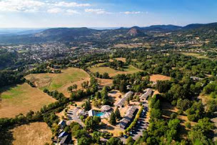 Photo n°1 de VVF Haute Loire Saint-Julien-Chapteuil à Saint-Julien-Chapteuil (Village de vacances)