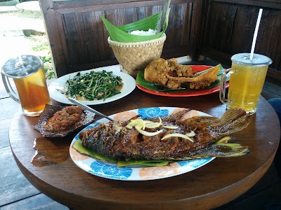 Photos of Cafe Dan Pemancingan "Campursari"