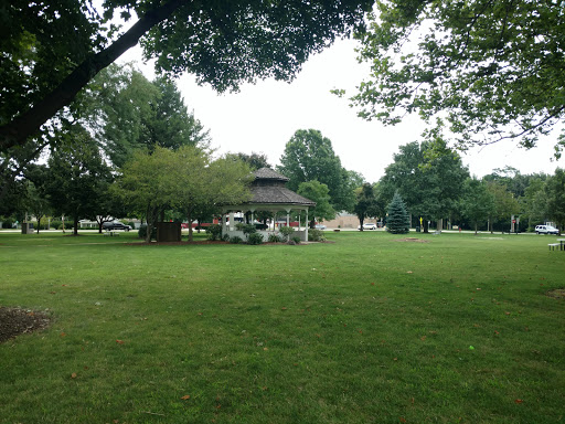 Yorkville Town Square