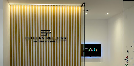 CLÍNICA DENTAL ESTEBAN PELLICER - Thumbnail